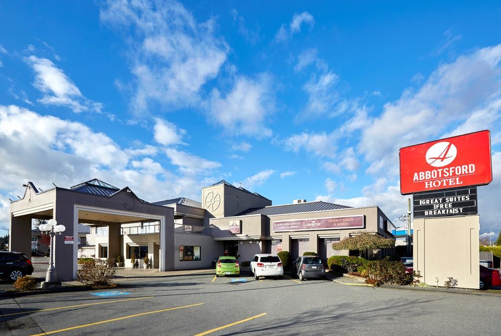 Ramada By Wyndham Abbotsford Hotel Eksteriør billede
