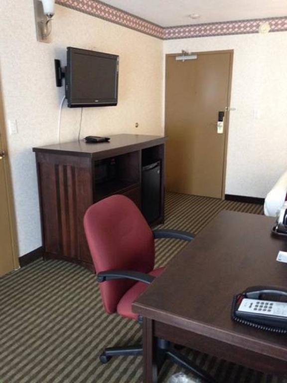 Ramada By Wyndham Abbotsford Hotel Eksteriør billede