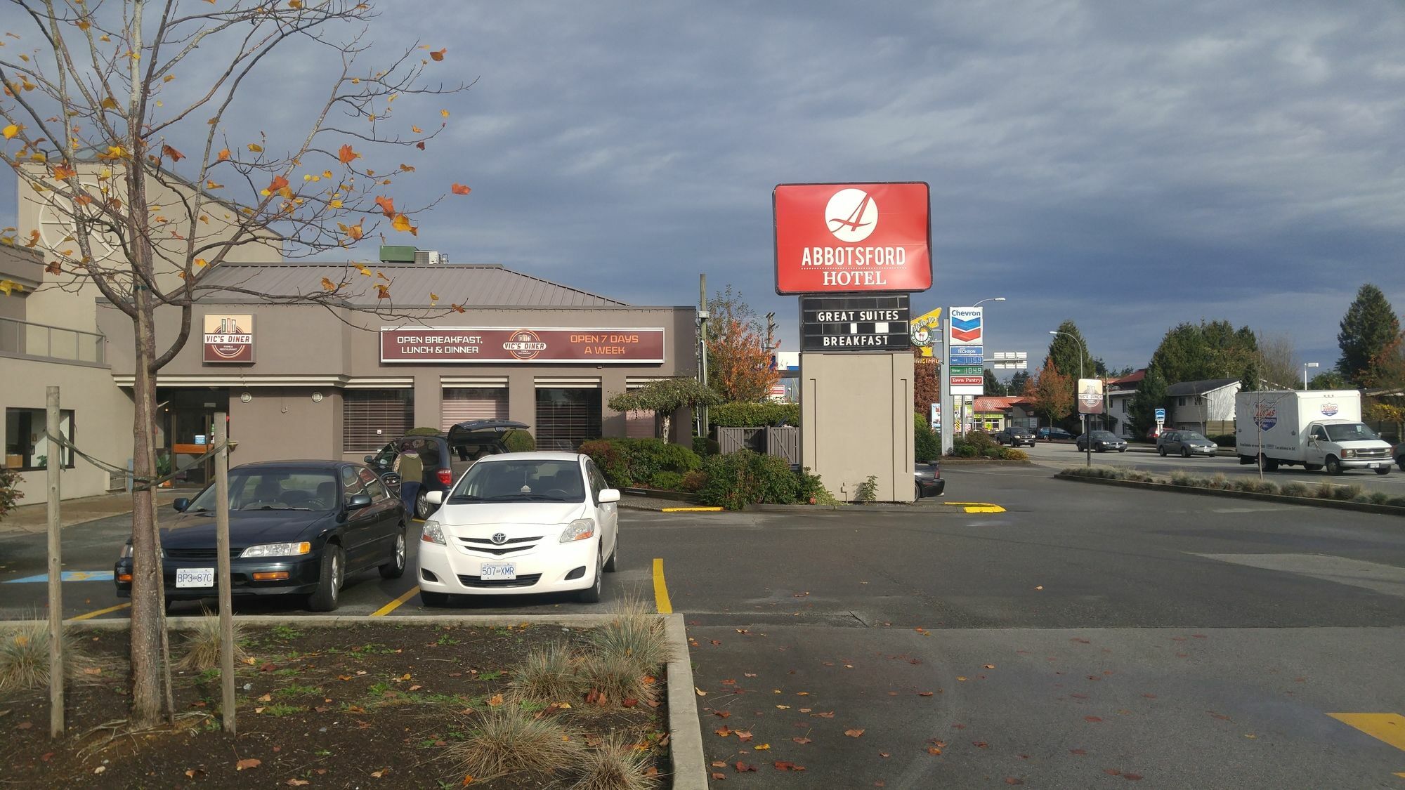 Ramada By Wyndham Abbotsford Hotel Eksteriør billede